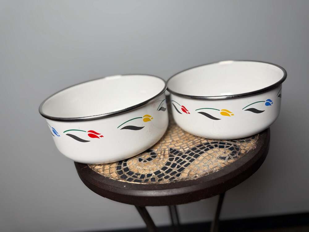 Set of 2 Vintage Kobe Enameled Tulip Nesting Mixing Bowls for JCPenney